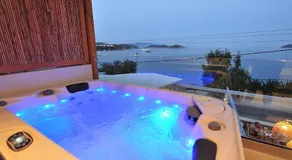 Salty Wave Suites - Image 5
