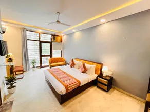 Grove Residency Hauz Khas New Delhi - Couple Friendly - Image 2
