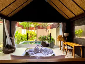 Honeymoon Hideaway w/Private Jacuzzi Pool in Kuta - Image 3