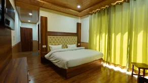 HimValley Retreat - Image 5