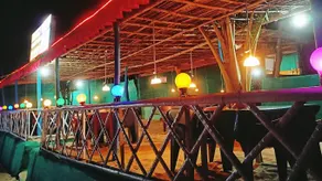 Golden Wings Cafe - Image 3