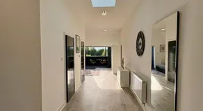Luxurious New Home Near Airport - Image 2