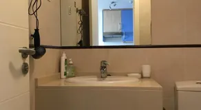 Appartement avec piscine, jardin et terrasse - Image 2
