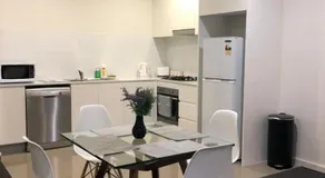 Modern APT in Liverpool CBD - Image 3