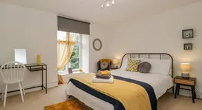 Pentre Court Cottage - Image 2
