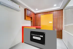 Super Townhouse Oak Kamineni Bus Stop - Image 5
