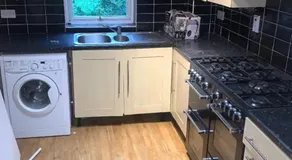 Lovely Milton Keynes Double Room - Image 3