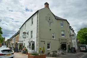 Woodstock Arms - Image 5