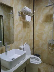 Xingyang Hotel (Xiaoshizi Commercial Street Branch) - Image 5