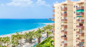 APARTAMENTO EN LA PLAYA CON VISTAS DE ENSUEÑO - Image 5