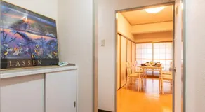 A sightseeing spot 2 minutes on foot to the nearest station, 12 minutes by train to Nagoya Port Aquarium, and 25 minutes by train to Nagoya Station - Image 4