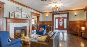 The Shore House - Image 2