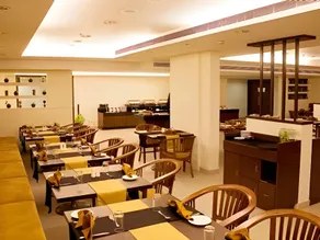  Featherlite Evoma Hotel - Image 2