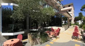 Hotel Conti - Image 2