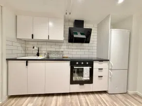 Workers • 3BR • 6 Bed • 2 bath •Parking - Image 4