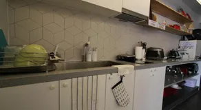 B My Guesthouse - Image 5