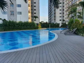 Cozy Condo at South Residences - Image 5