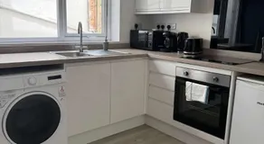 Ground Floor Flat with Courtyard garden - Image 4
