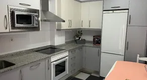 Vivienda en el centro con garaje - Image 3