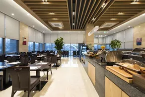 Gold River Hotel - Image 4