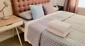 Super Cute Hampton Suites - Image 2