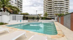 Beachy, beautiful, and best location on the GC! - Image 4