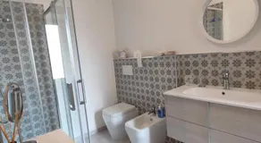 Il grazioso appartamento di Chiara con posto auto privato - Image 2
