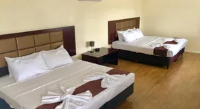 The White House Hotel - Image 2