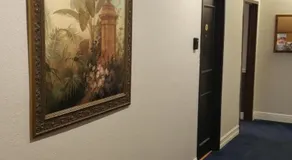 Hyde Park Hotel - Image 5