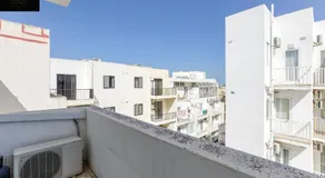 Spacious central 2BR, just off UNI & Hospital & WIFI by 360 Estates - Image 5