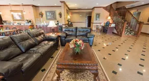 Mountain Inn & Suites Flat Rock - Image 2