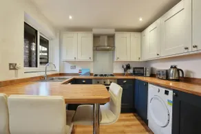 Cottage Cross by YourStays - 2 Bedroom Cottage in Macclesfield - Image 5