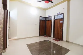 SPOT ON 62879 Blue Light Hotel By Grj Group - Image 3