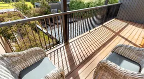 Secluded Luxury on Tower Hill - Image 4