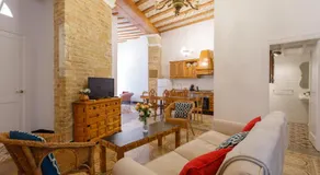 Casa Del COLECCIONISTA by Cadiz4Rentals - Image 2