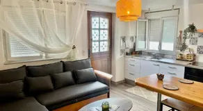 le petit prince , jolie maisonnette terrasse Netflix parking privé jeux de société - Image 5