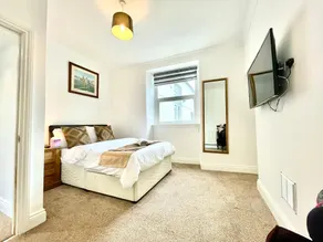Retreat apartment with parking /roof terrace - Image 5