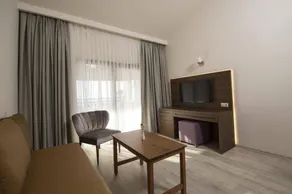 Venti Hotel Luxury - Image 4