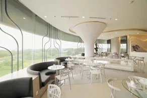 Ozone Hotel Pantai Indah Kapuk - Image 3