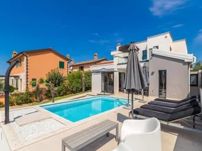 Wonderful Villa in Labinci - Kastelir with Swimming Pool - Image 4