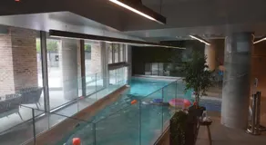 Stunning Morden Apartment Zone 3 Free Parking Prime location Sleeps Upto 6 - Image 2