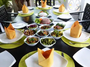 Amal Beach Hotel - Image 2
