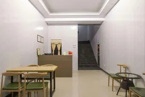 Qunhui Hotel - Image 3