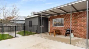 CBD Gem - Stylish Studio Escape for 2 - Image 5