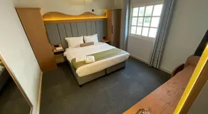 Coral Bay Suite Hotel - Image 2