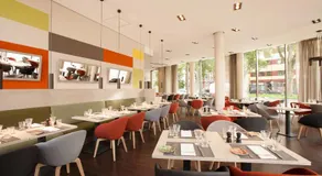 Vienna House Easy by Wyndham Osnabrück City & Apartments - Image 4
