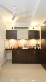 Ecr London Villa - Image 5