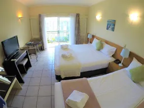 Crystal Garden Resort & Restaurant - Image 2