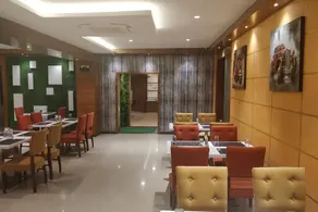 Hotel Centre Side - Image 5