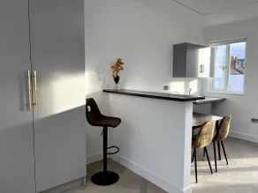 Amazing London House for Groups - Image 4